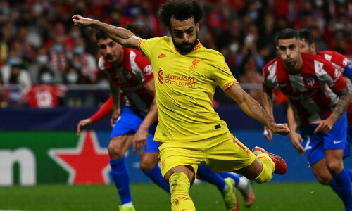 Salah double downs 10-man Everton in controversial Merseyside derby