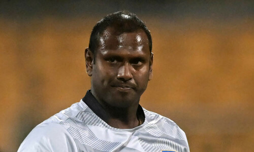 Sri Lanka &lsquo;fight fire with fire&rsquo; as Mathews eyes new England shock