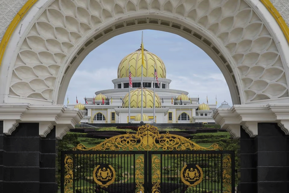 Malaysia&rsquo;s sultans to elect next king on Friday