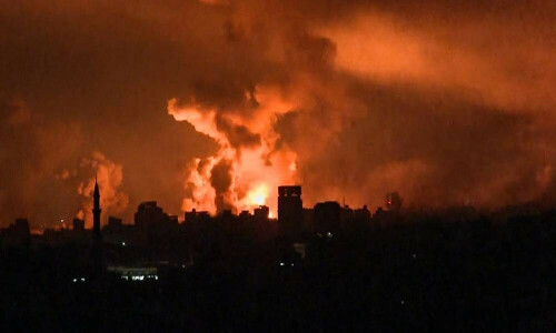 Israel to &lsquo;extend&rsquo; Gaza ground operation as UN warns of &lsquo;growing misery&rsquo;
