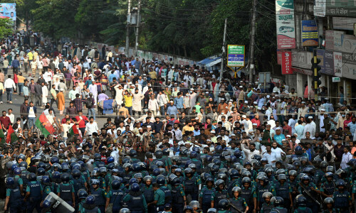 More than 100,000 protest to demand Bangladesh PM step down