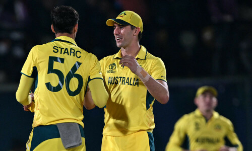 Australia edge New Zealand by five runs in record World Cup epic