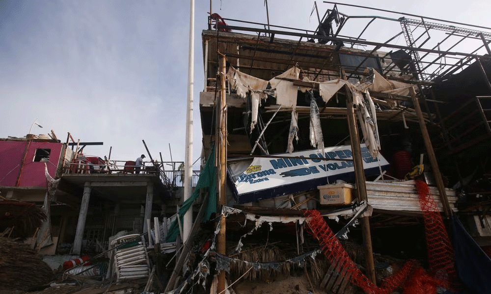 Mexican president blasts critics after deadly hurricane