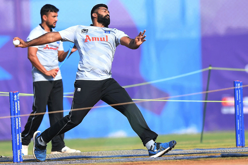 Sri Lanka&rsquo;s Kumara out of World Cup with thigh injury, Chameera in
