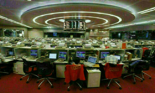 Hong Kong stocks sink at open