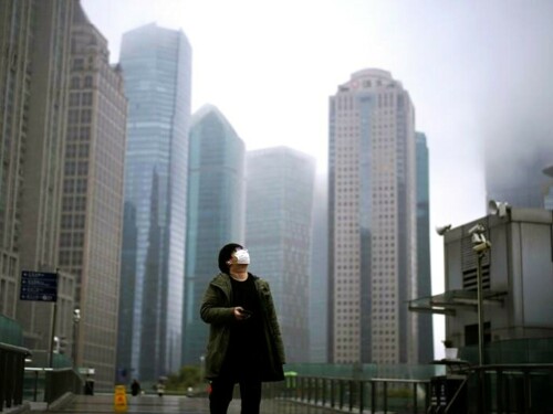 China&rsquo;s smog-covered north on highest pollution alert as visibility drops