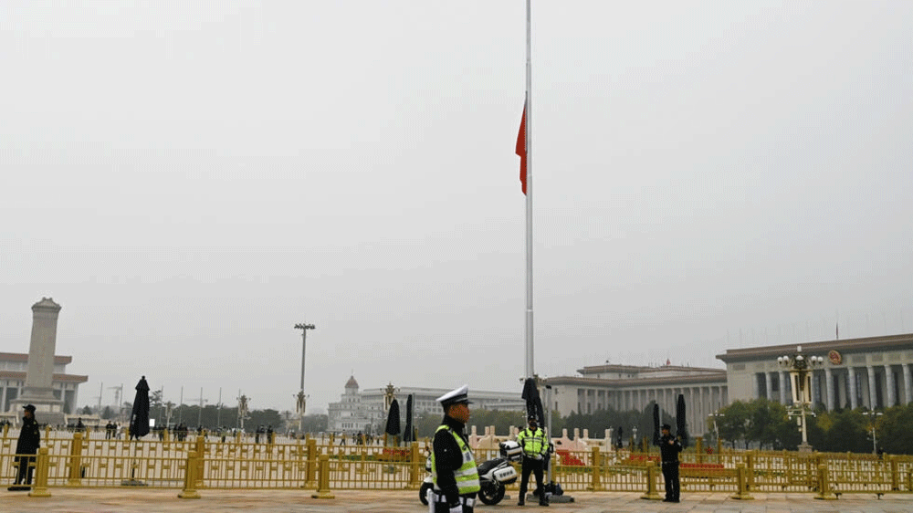 Flags at half-mast as China mourns late premier