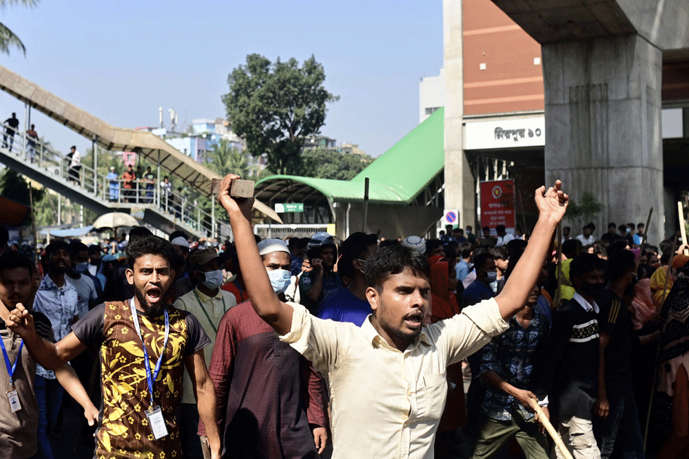 Violent Bangladesh garment protests shut hundreds of factories