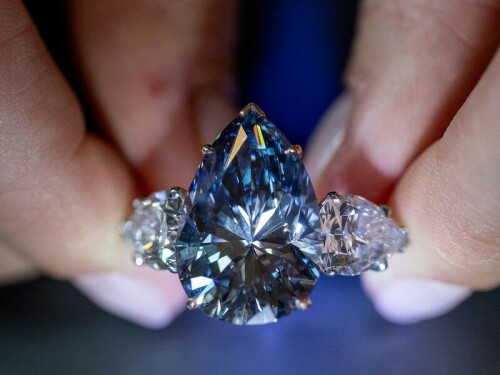 Vivid blue diamond could sell for $50mn at Christie&rsquo;s auction