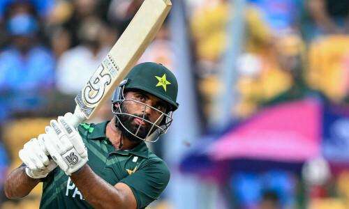 Fakhar Zaman keeps Pakistan alive at World Cup in rain-hit triumph