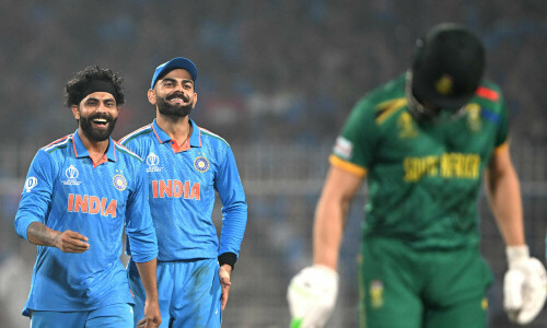 Birthday boy Kohli equals Tendulkar&rsquo;s ODI ton record as India beat South Africa