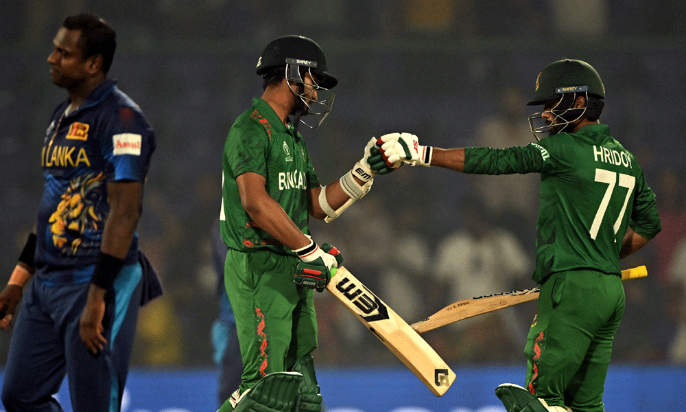 Bangladesh beat Sri Lanka at World Cup after Mathews 'timed out' row