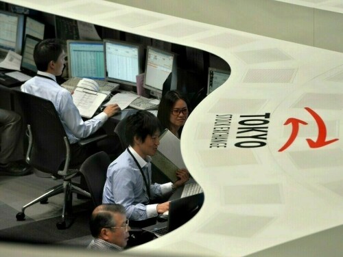 Japan&rsquo;s Nikkei rebounds on earnings boost, Nintendo extends rally