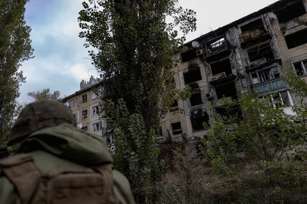 Ukraine military says onslaught on Avdiivka in the east intensifies