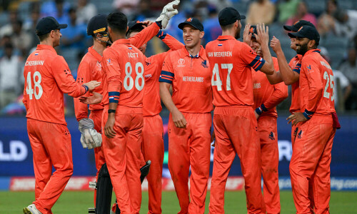 Teams want to play us now, says Dutch coach Cook