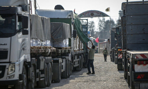 Israel will not limit Gaza truck numbers: UN aid chief