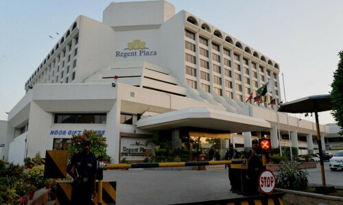 Regent Plaza sale to SIUT: PHDL board appoints execs to finalise $52m deal