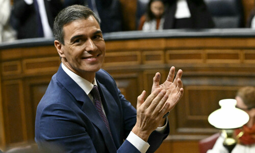 Sanchez set to get new term as Spanish PM despite amnesty row