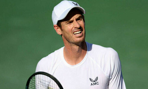 Injured Murray out of Davis Cup clash with Djokovic