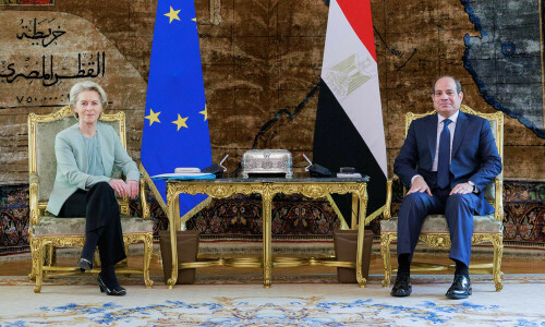 EU chief discusses Gaza humanitarian crisis in Egypt