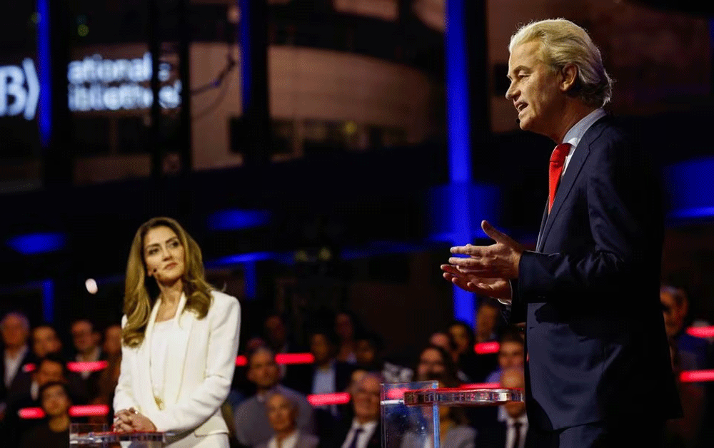 Dutch vote in tight race to pick a new prime minister