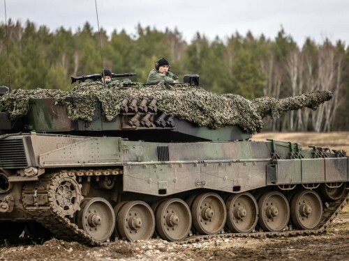 Swiss to export 25 battle tanks back to Germany