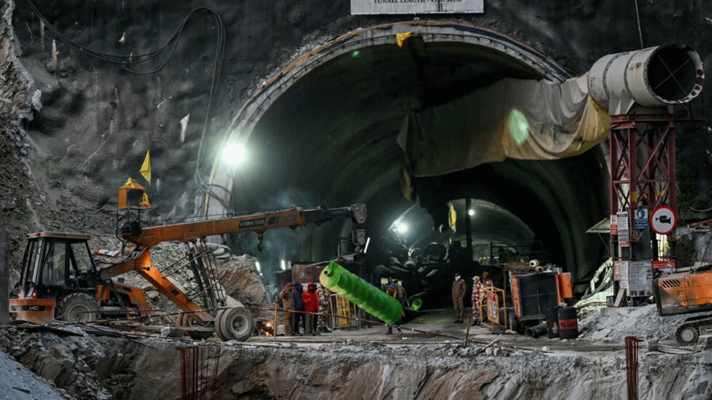 Ambulances on standby as Indian rescuers near 41 trapped workers