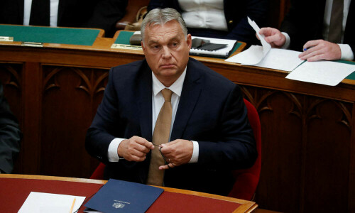 EU executive approves 900mn euros in funds for Hungary