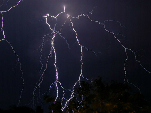 Lightning strikes in India&rsquo;s Gujarat kill 24