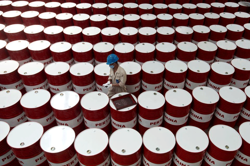 Brent falls below $80 ahead of OPEC+ meeting