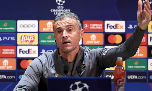 PSG &lsquo;far&rsquo; from Luis Enrique&rsquo;s expectations before Newcastle clash