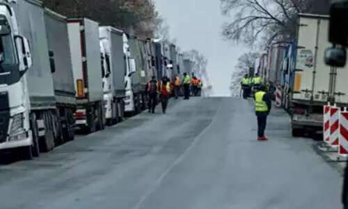 Poland to step up checks of exiting Ukrainian trucks