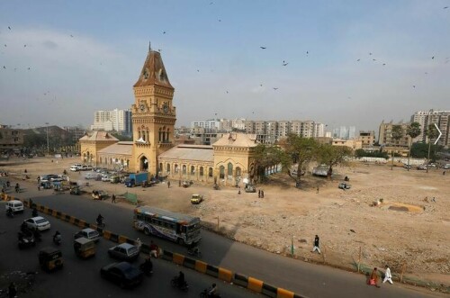 Karachi ranked fourth least-expensive city to live in: EIU&rsquo;s Worldwide Cost of Living survey
