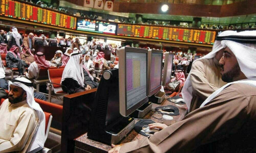 Saudi bourse eases on falling oil prices, Qatar extends losses Saudi bourse eases on falling oil prices, Qatar extends losses