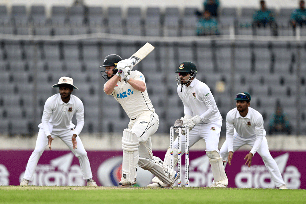 New Zealand out for 180, lead Bangladesh by eight runs