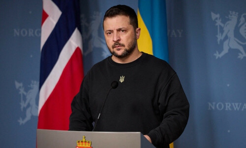 Zelensky urges European and US allies to unblock aid