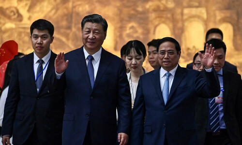 Xi says China, Vietnam must oppose attempt to &lsquo;mess up Asia-Pacific&rsquo;