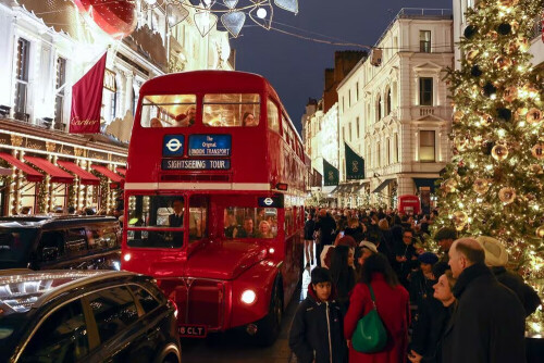 Festive food and fizz top Europeans&rsquo; Christmas shopping list
