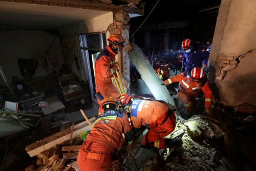 At least 126 dead in northwest China earthquake
