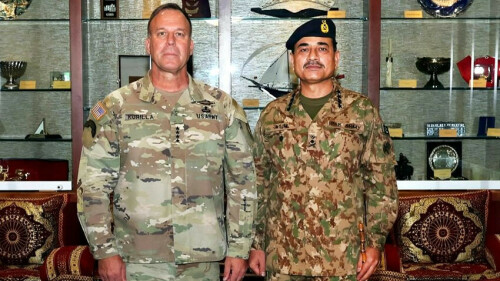 COAS, US CENTCOM chief discuss cooperation in regional security matters