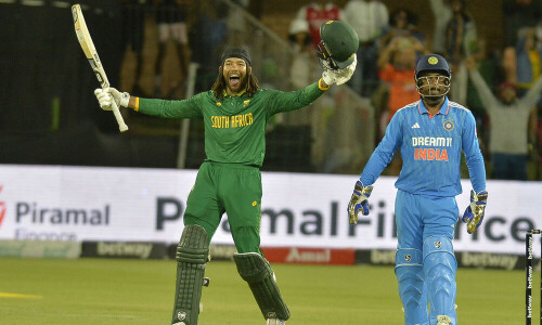 Burger, De Zorzi take South Africa to ODI victory over India