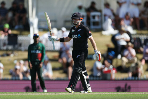 New Zealand down Bangladesh in second ODI despite Sarkar&rsquo;s superb innings