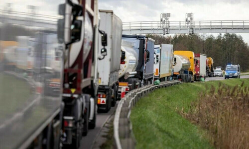 Ukraine says blockade ends at Poland border point