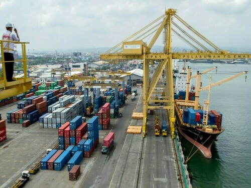 Thai November exports rise 4.9% y/y, rice shipments surge