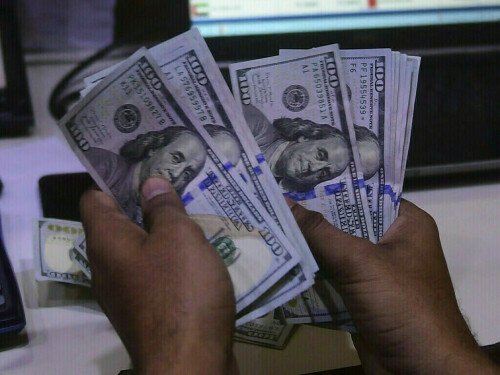 Open-market: rupee registers minor gain against US dollar