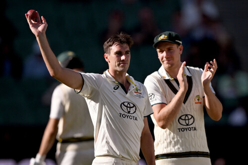 Cummins takes 10 to lead Australia to Pakistan series triumph