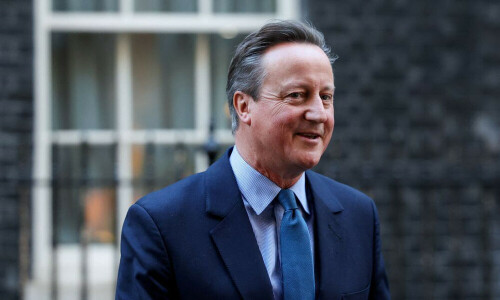 UK&rsquo;s Cameron: Israel must allow more humanitarian aid into Gaza