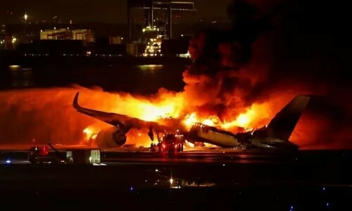 Japan Airlines pilots &lsquo;unaware of fire&rsquo; at first