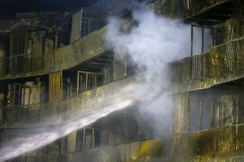 One dead, several wounded in German hospital fire: police