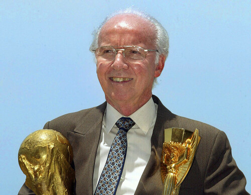 Lula declares national mourning for Brazil football great Zagallo